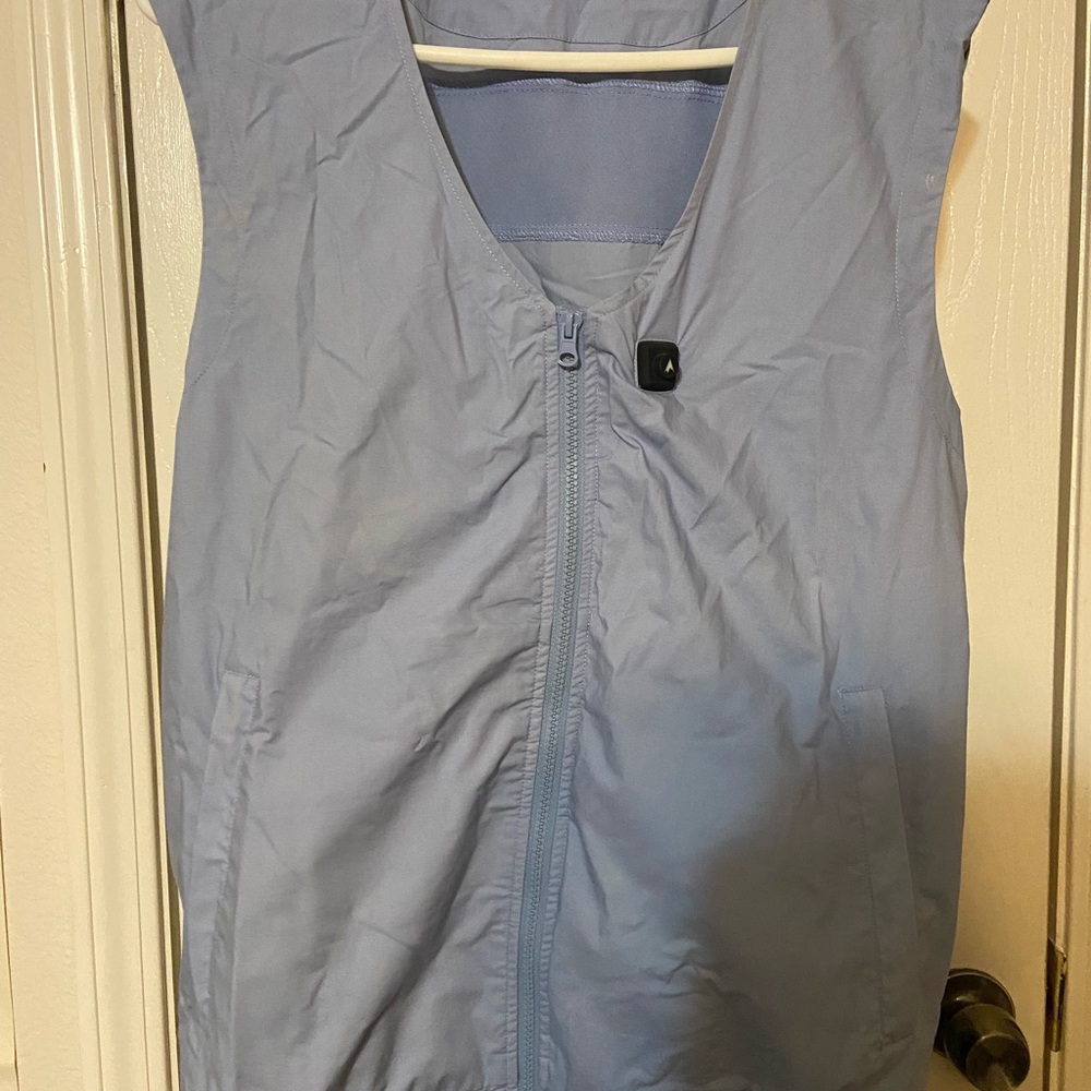 AlphaCool Unisex Cooling Fan Vest with 2 Fans—Personal Wearable Air Conditioner